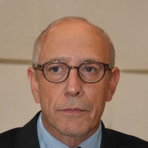 Аркадий Ветер